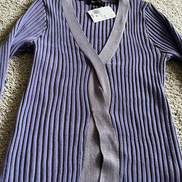 Purple ribbed sweater with glitter detail and keyhole design in 1X - Picture 2 of 3